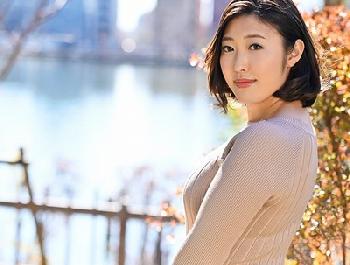 子供のころからずっと憧れていた幼馴染のお姉さんが奥さんになっていた…大人の色気溢れる奥さんと中出し密通！巨乳人妻水野朝陽のエ...