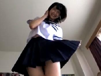 色白ミニ系な逸品素人にマイクロビキニを着させて痙攣パコ女子校生美少女ロリ水着のエロ動画