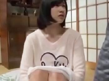 孫のように若い嫁と近親パコする義理の父人妻近親相姦のエロ動画