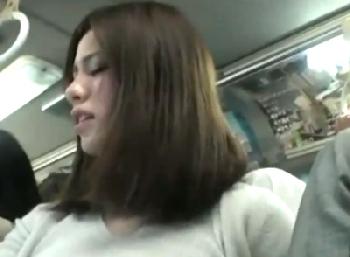 サキュバスを呼び出したSEXを知らない男くんが精液尽きるまで中出し交尾巨乳童貞コスプレ近親相姦Hitomiのエロ動画