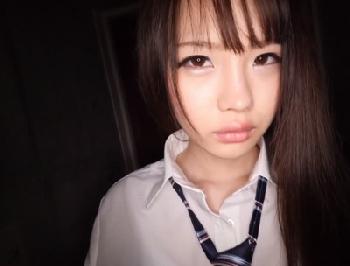 キモオヤジとお薬をキメこんで変態SEXしちゃう女子校生がこちら！美少女ロリハメ撮りのエロ動画