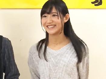 電マ責め空気椅子で動いたら即行で罰ゲーム！彼氏の目の前で寝取られ中出しされちゃった美形少女女子大生美少女潮吹きのエロ動画