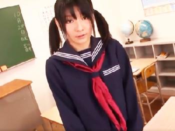 可愛い後輩女子校生を放課後に呼び出しイラマチオ陵辱して喉奥発射美少女レイプのエロ動画