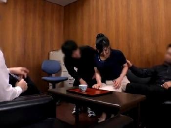 『こういうのは…初めてです…』夫の借金のために自ら精子便器の道を選んだマダム巨乳素人人妻レイプのエロ動画