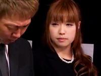 夫の葬儀で浮気関係だった従兄と性交する淫乱妻Wお姉さん人妻顔射のエロ動画