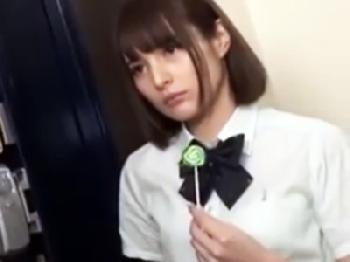 『私のこと気持ち良くしてよ？』弱気な男子を罵りながら虐めるサドな男を惑わす小悪魔女子校生K美少女痴女中出しのエロ動画