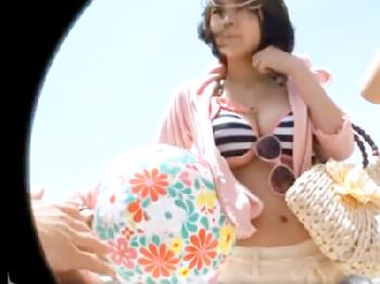 ビキニギャルたちがオイルエステ体験→うっかりニュルッと挿入巨乳素人水着ナンパマッサージのエロ動画