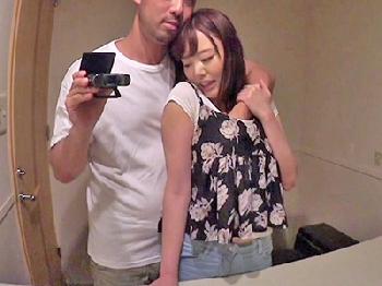 2匹の雌が陰茎を奪い合ってがっつく3Pファック巨乳お姉さん浜崎真緒宮崎あやのエロ動画