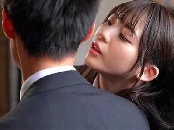 「先生も…その気なんじゃないの？…」齋〇飛鳥似の魔性女子校生に誘わるがまま教師と生徒の禁断関係に！美少女ロリ痴女パイパンのエ...