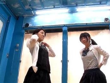 童顔顔美形少女が膣内洗浄色情して痙攣アクメしまくりなヤバイやつ！小便失禁のハメ撮りエロ企画!!美少女ロリのエロ動画