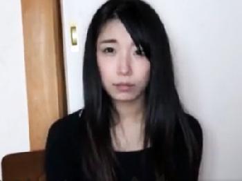 口づけだけでアクメするイキ過ぎエロ娘と危険日中出しハメ撮り！美少女イラマチオのエロ動画