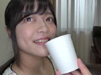 洗ってない臭陰茎を本当は嫌なのにそんな顔せずに舐めてくれるドマゾ娘巨乳女子校生美少女コスプレのエロ動画