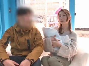 素人主婦が子供と夫を任せてマジックミラー号でガチ浮気ファック巨乳人妻ナンパのエロ動画