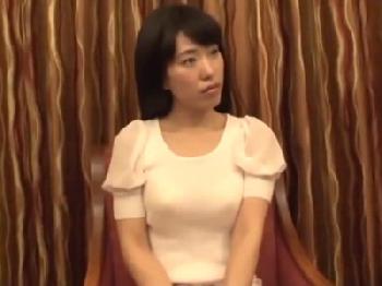 社長婦人の肉欲が爆発し割り切り濃密パコで痙攣絶頂オーガズム痴女人妻顔射のエロ動画