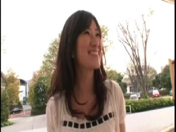 美人奥様をナンパ！ペニ棒不足の淫乱女は喜んで快楽へ堕ちる素人お姉さん人妻熟女のエロ動画