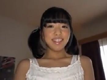 「お兄ちゃん♡似合ってるかな♡」純白ランジェリーに包まれた童顔妹とメチャシコ近親相姦美少女ロリのエロ動画