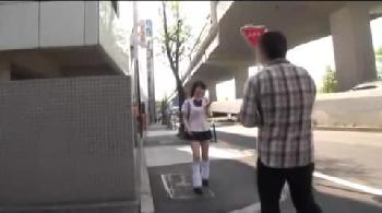 自分のパンツを売ろうとする女子校生と接触成功した結果痴女のエロ動画