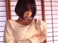 ショートヘアが似合う美人マダムと温泉旅行でセックス三昧素人人妻中出し顔射ハメ撮り露出のエロ動画