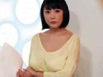 巨大オッパイの上司の胸チラに発情した部下が会議室で性的暴行を決行巨乳OLレイプのエロ動画