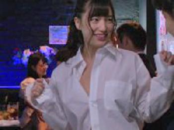 「本番は本当はダメなんだよ？」高まったデリヘル嬢の裏サービス美少女コスプレ高橋しょう子のエロ動画