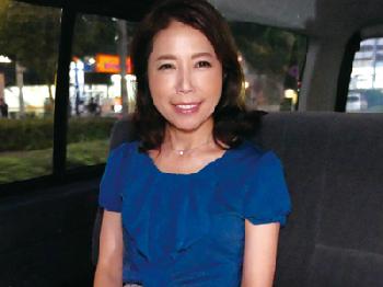 50代を迎えて更に淫らになった奥さんが官能世界へと足を踏み入れる性行為素人人妻3Pのエロ動画