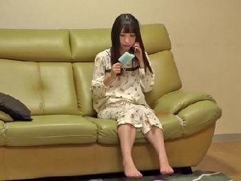 女子校生が変態オヤジの欲望の赴くままに肉棒をハメまくられる失神寸前ファック美少女のエロ動画