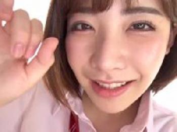 めがねの韓国顔美人がパンチラ挑発ポーズと淫語でパーフェクトオナニーサポート女子校生美少女フェラ深田えいみのエロ動画