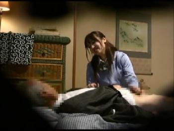 美人介護士を口説いてハメる現役陰茎な狸ジジイを隠し撮り巨乳お姉さん盗撮のエロ動画