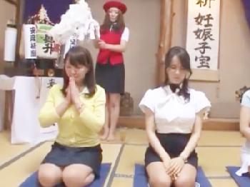 『早く精液で妊娠てぇ！』妊娠願望が爆発した淫乱妻達を乱交ハメで種付け中出し巨乳人妻のエロ動画