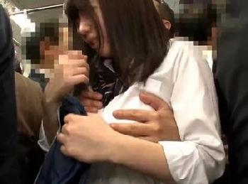 大きいオッパイOLに忍び寄る痴漢の手！しかし痴女願望の強すぎたOLは公衆トイレにしけ込んで即ズボ和姦巨乳お姉さんのエロ動画