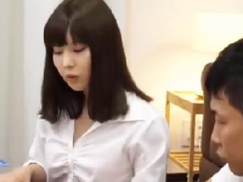 『えっそっちは‥！』生徒を筆おろししてあげようとした先生が間違えてアナルにぶちこまれちゃうお姉さん痴女童貞のエロ動画