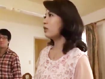 同窓会で久しぶりに会った奥様教師を犯しまくる元教え子巨乳女教師人妻パンストのエロ動画