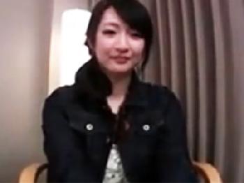 初対面のナンパ師に簡単にランジェリーを晒しちゃうビックおっぱい妻が中出しハメ撮りでガチ絶頂巨乳人妻のエロ動画