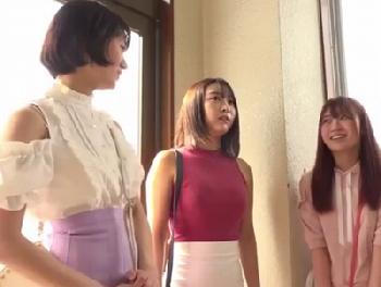 同じマンションで同居するこになった再婚相手の娘たちがドストライク過ぎる！巨乳お姉さん痴女近親相姦のエロ動画