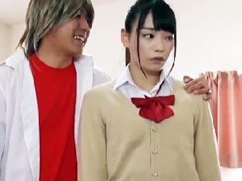 美形少女女子校生がチャラ男の男性器に完堕ちして生姦中出しを要求巨乳美少女のエロ動画