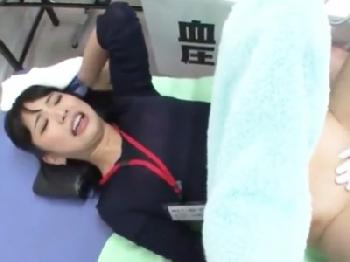 膣内チェックと言われて強引にペニスをねじ込まれて中出し性的暴行されるオフィスレディ美少女OLレイプのエロ動画