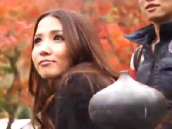 イケメンな彼氏との旅行中のイチャパコでご満悦な華奢きれいなお姉さんぶっかけのエロ動画