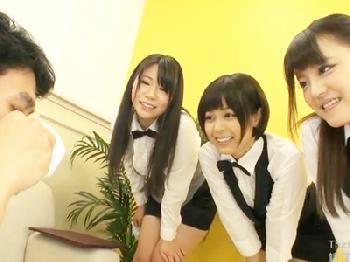 『すっごいくっさーい精液いっぱい出ましたね～』マゾ男が淫語爆発お姉さんたちの風俗に行った結果美少女手コキ乱交神波多一花佳苗る...