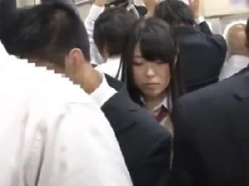 妹に痴漢して生はめまでしちゃうキチク兄近親相姦のエロ動画