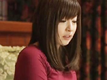 ずっと好きだった叔母さんの自慰行為を目撃して色情→禁断パコで大量顔面射精お姉さん顔射近親相姦のエロ動画