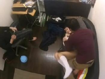 「ヤダ！勝手に撮らないで下さい…っ！」何も知らないJ○をヤリ部屋に連れ込んで否応なしに凌辱乱交！女子校生美少女ロリ中出しレイ...