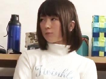 『ちょっとやめてよ！』エロ本を見つけてしまい切れた弟に陵辱されちゃう妹美少女レイプ近親相姦のエロ動画