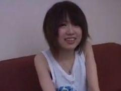 童顔美形少女の笑顔が最高なSEXで楽しめたロリ美少女のエロ動画