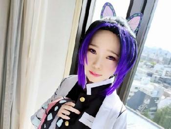 あまりにもキレイすぎるレイヤー！鬼滅〇刃・胡蝶し〇ぶコスの美形少女がアヘ顔全開オフパコ美少女コスプレハメ撮りのエロ動画