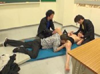 「いくいくー！！」DQN生徒たちの性欲処理便器にされた新任教師巨乳人妻中出し乱交のエロ動画