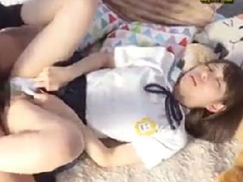 清麗そうな制服美形少女を偽のインタビューエロ企画でマジックミラー号に連れ込んでセックスしちゃいました女子校生美少女手コキフェ...