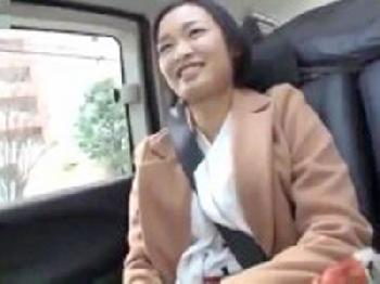 「リードしてくださいよ（ドン引き）」モデルのようなショートヘア美形少女をレンタル美少女のエロ動画