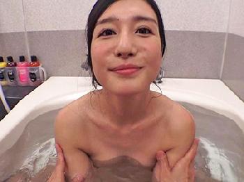 愛が溢れて「大好き…」と涙する愛しいいおりと幸せすぎる交尾巨乳お姉さん古川いおりのエロ動画