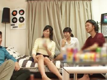 若奥様が酔っ払ってヤリコンで中出し乱交→カメラに向かってゴメンナサイお姉さん痴女人妻ハメ撮りのエロ動画