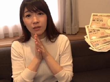 『ほ、包茎…？』子供にやってるように包茎ボーイの洗浄→そのまま寝取られパコ巨乳素人人妻のエロ動画